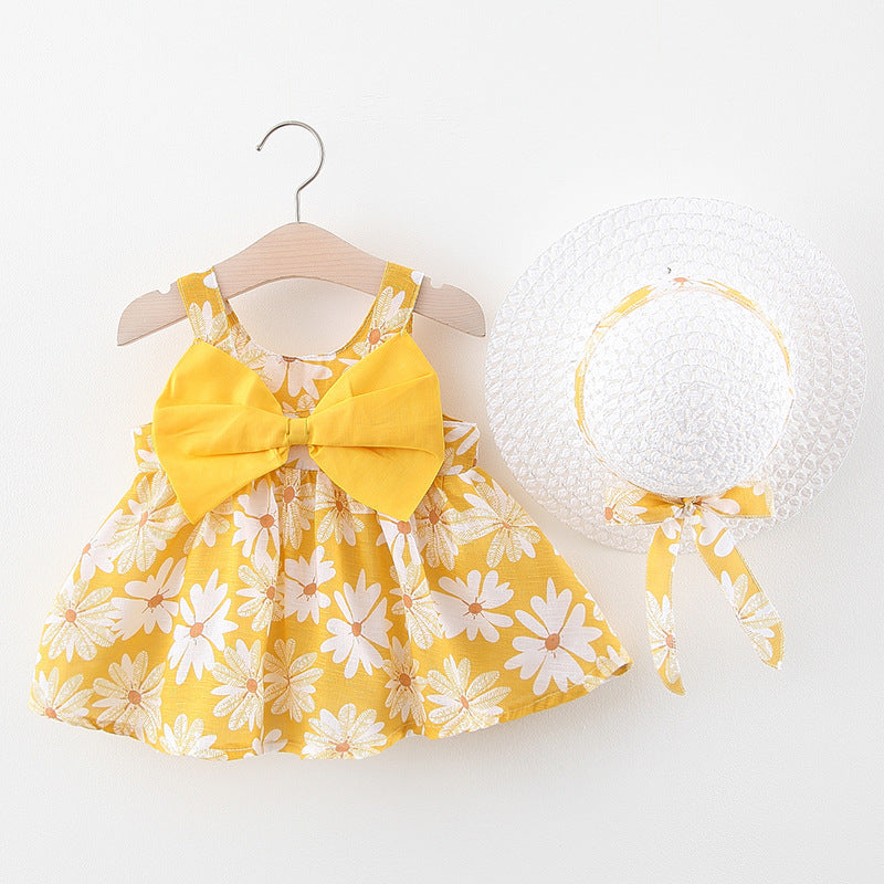 Summer New Baby Girl Flower Suspender Skirt To Send Straw Hat Infant Children European And American Children's Skirt