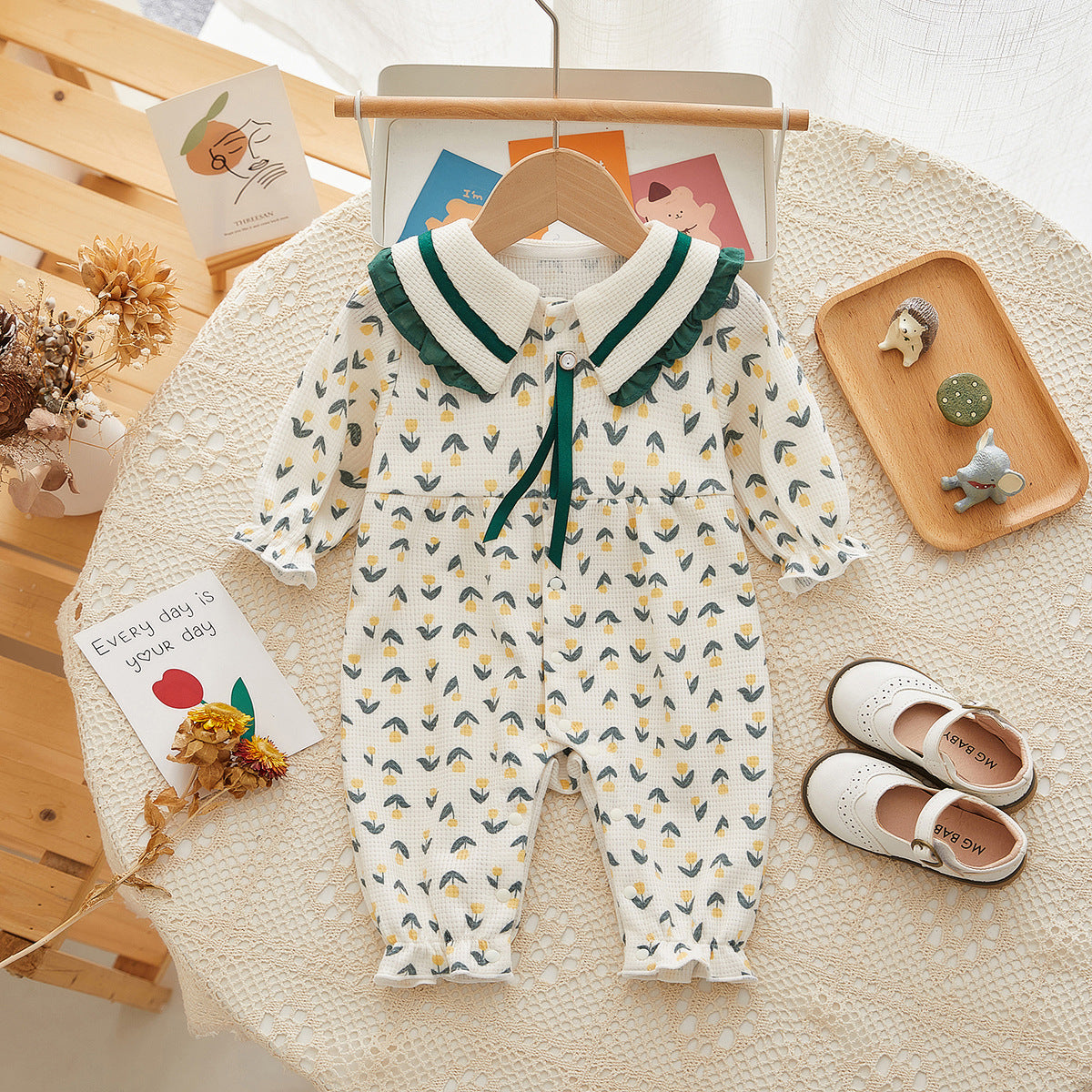 Baby Clothes Autumn New Girl Baby Clothes Long Sleeved Lapel Pastoral Style Romper Single-Breasted Baby Onesie