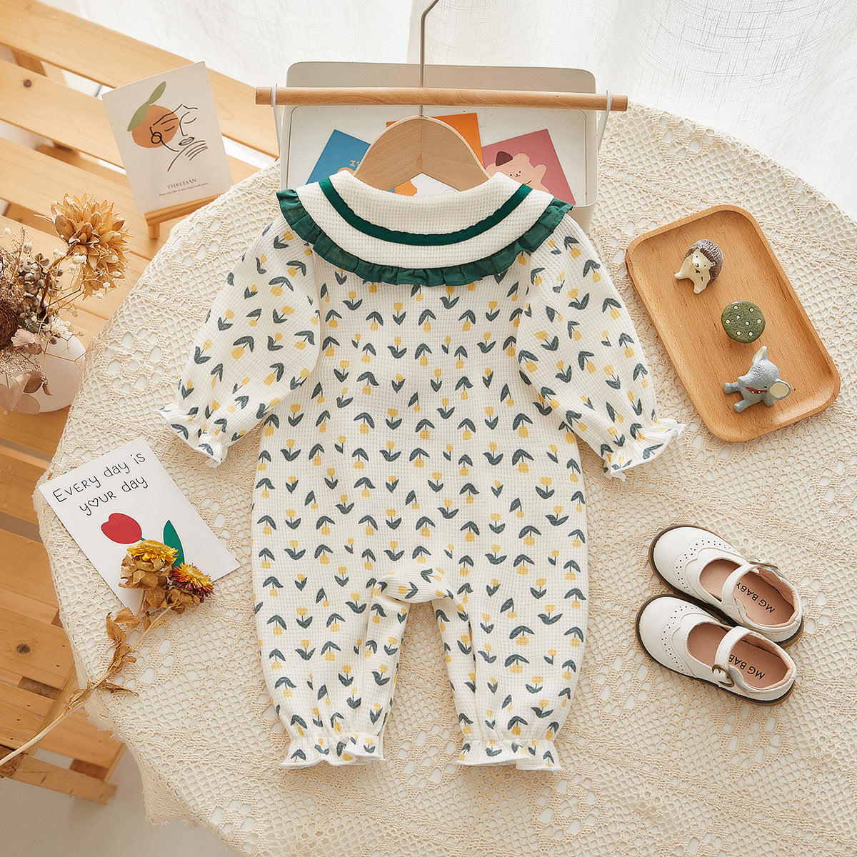 Baby Clothes Autumn New Girl Baby Clothes Long Sleeved Lapel Pastoral Style Romper Single-Breasted Baby Onesie